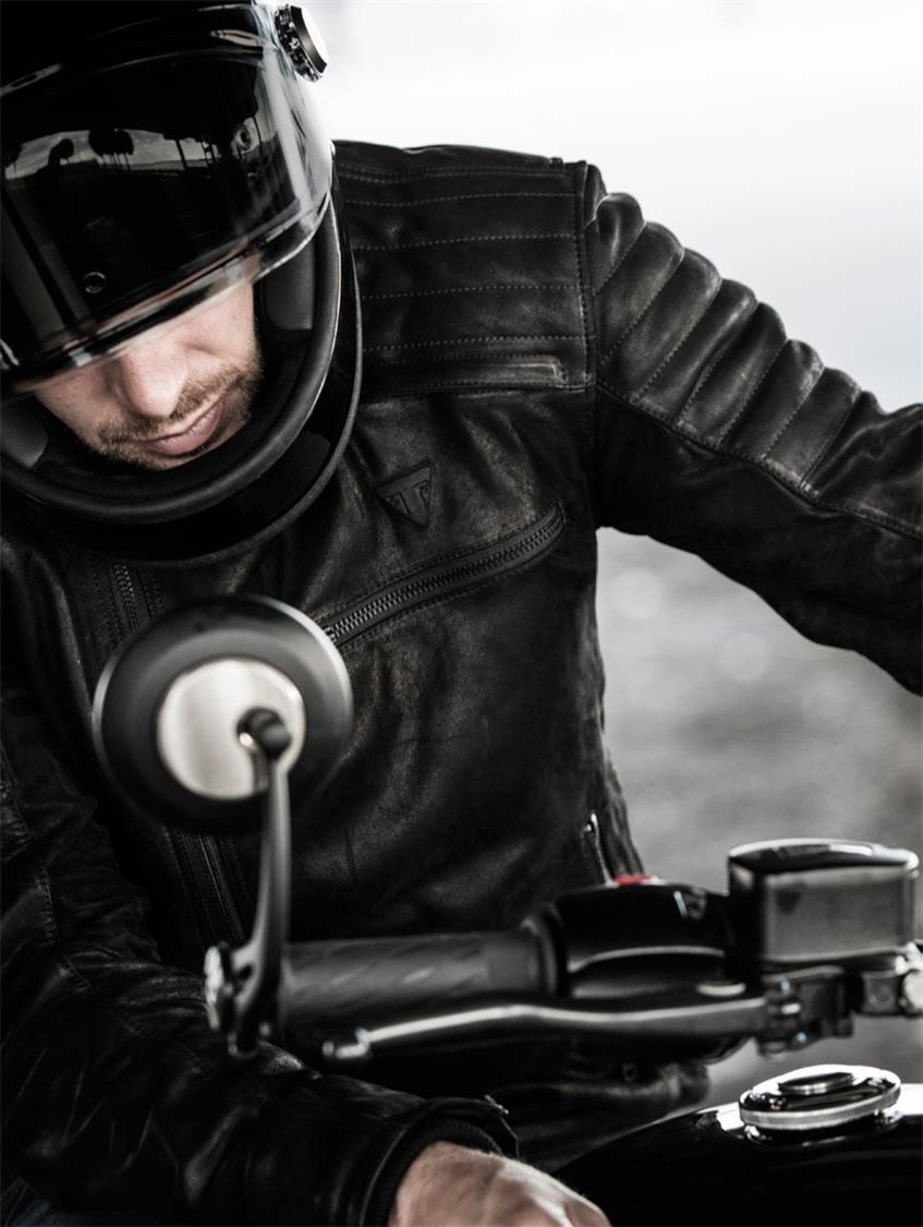 bobber black jacket LS1